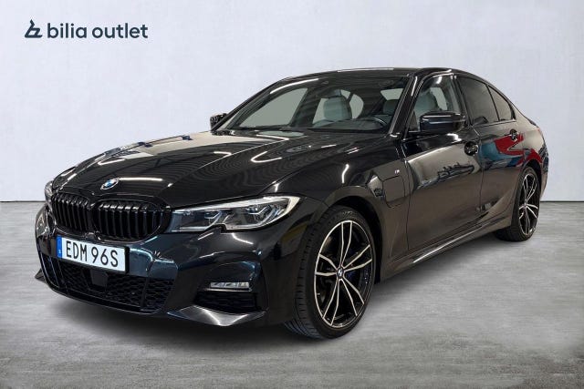 BMW 330e 2021