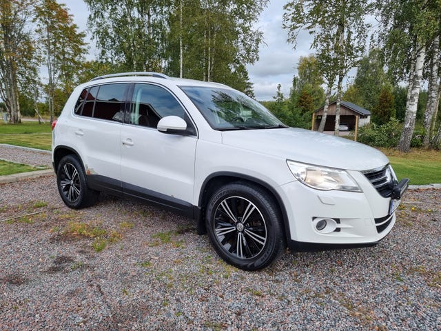 Volkswagen Tiguan 2011