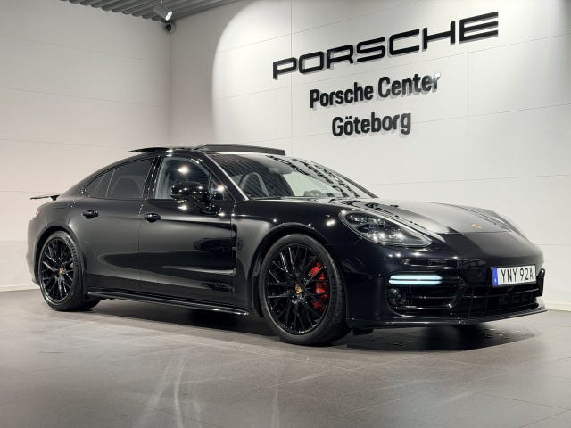 Porsche Panamera GTS 2020