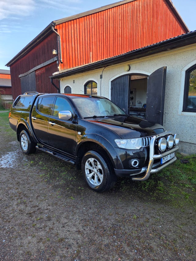 Mitsubishi L200 2012