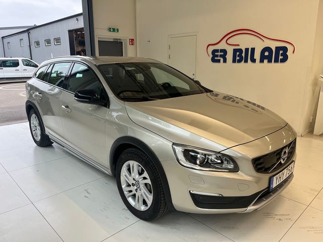 Volvo V60 Cross Country 2017