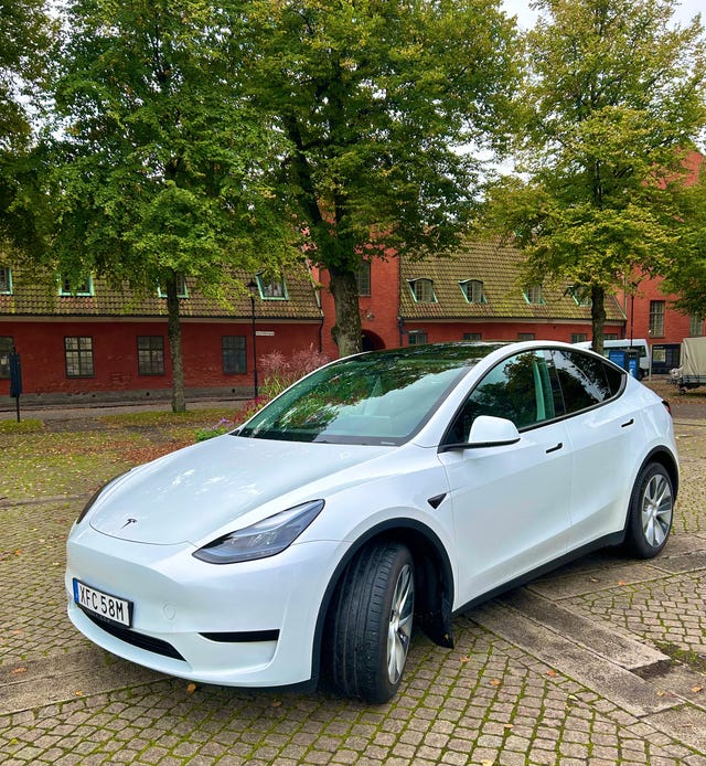 Tesla Model Y 2023