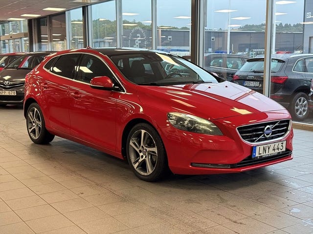 Volvo V40 2015