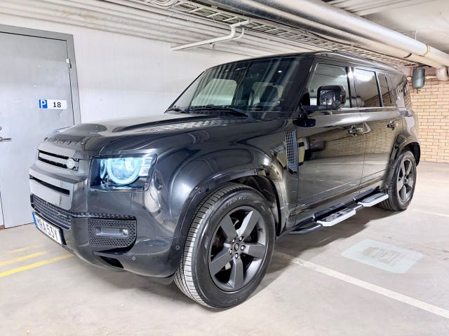 Land Rover Defender 110 2023