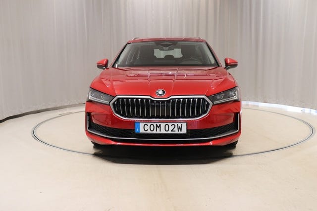 Skoda Superb 2025 – bild 2