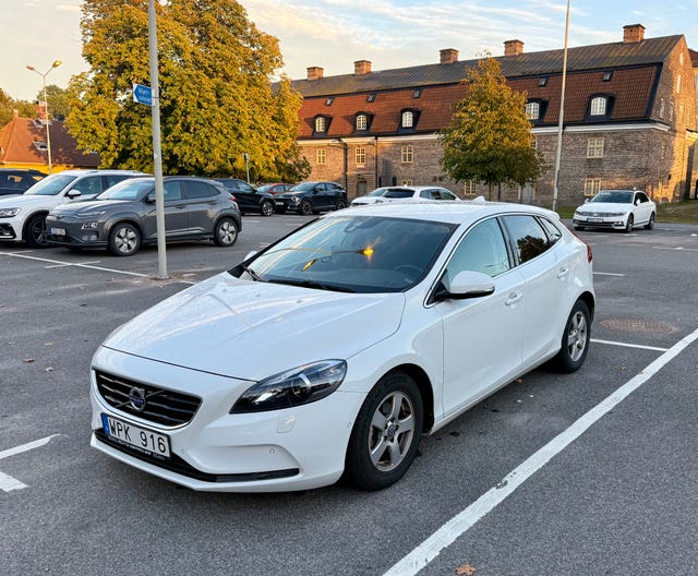 Volvo V40 2013