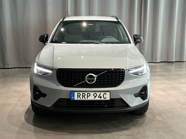 Volvo XC40 2025 – bild 3