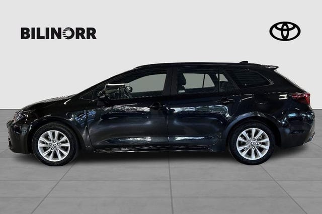 Toyota Corolla 2025 – bild 4