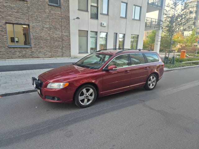 Volvo V70 2011
