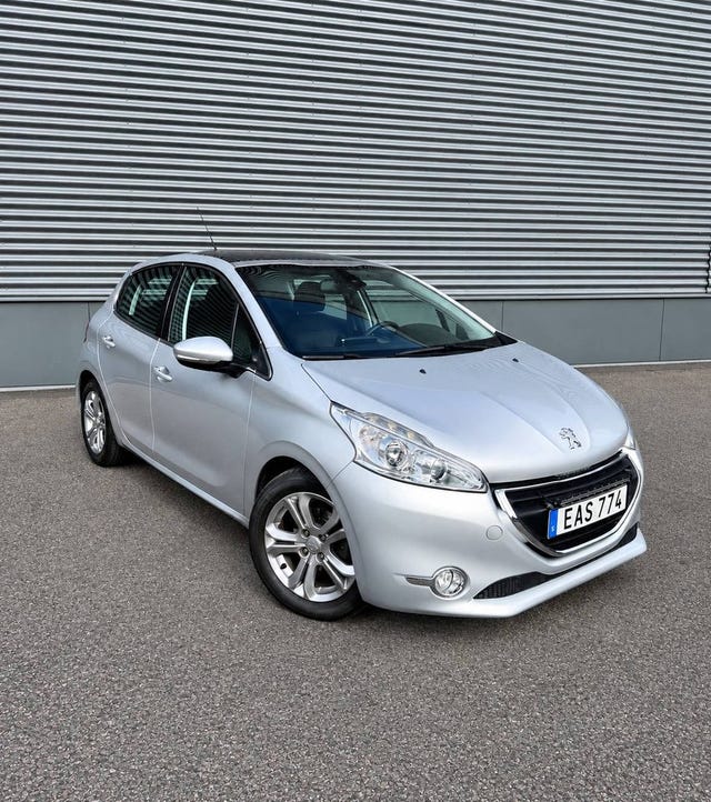 Peugeot 208 2015