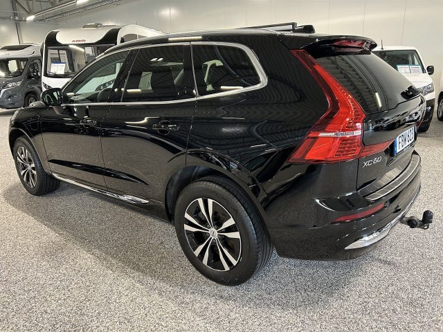 Volvo XC60 2023 – bild 2