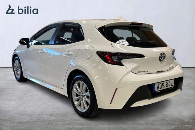 Toyota Corolla 2023 – bild 2