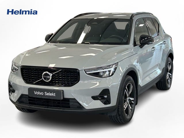 Volvo XC40 2025