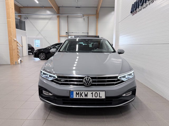 Volkswagen Passat 2022 – bild 2