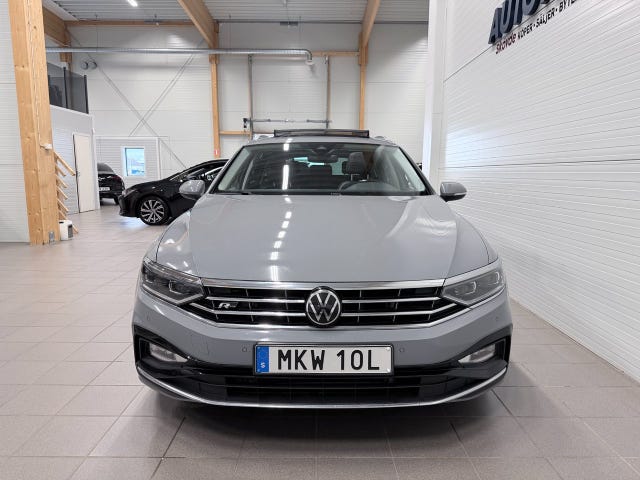 Volkswagen Passat 2022 – bild 4