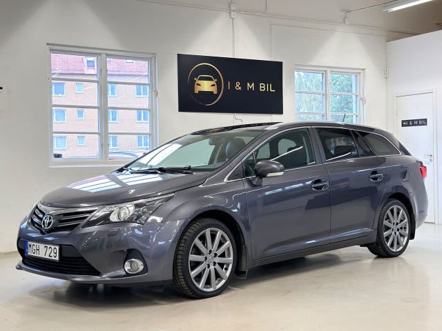 Toyota Avensis 2012