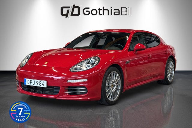 Porsche Panamera 4S 2015