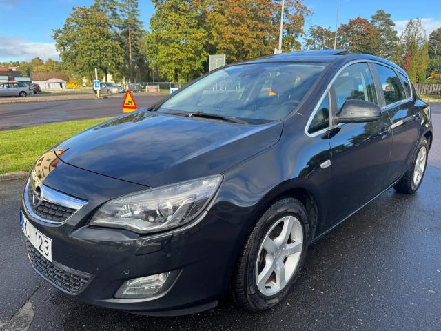 Opel Astra 2012