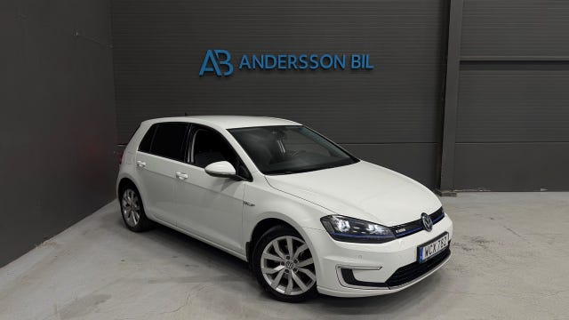 Volkswagen e-Golf VII 2015