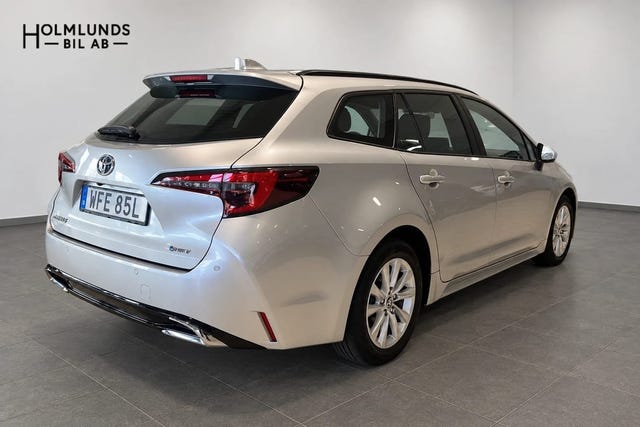 Toyota Corolla 2024 – bild 3