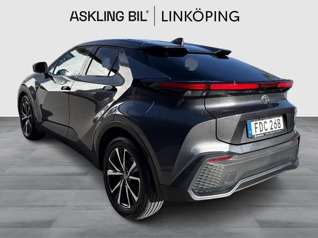 Toyota C-HR 2025 – bild 2