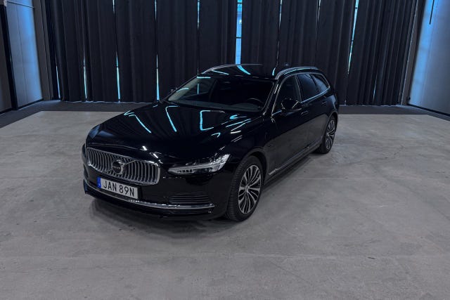 Volvo V90 2024