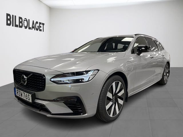 Volvo V90 2025