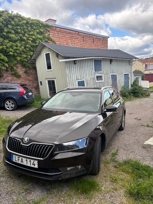 Skoda Superb 2016