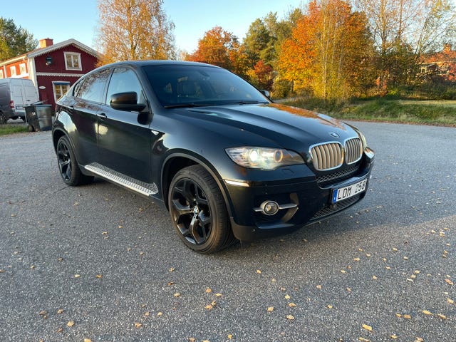 BMW X6 2011