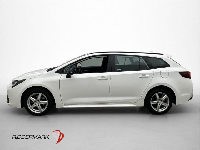 Toyota Corolla 2025 – bild 4