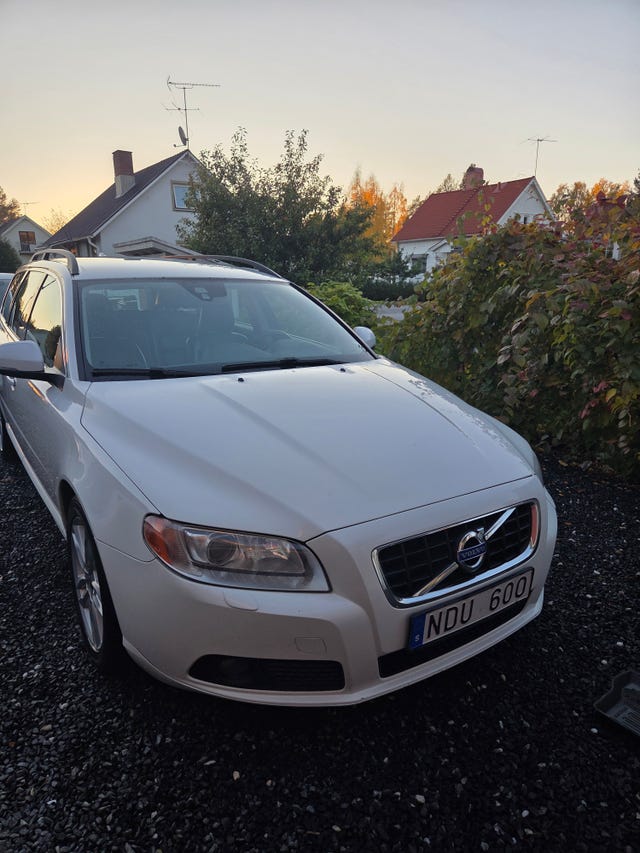 Volvo V70 2013 – bild 2