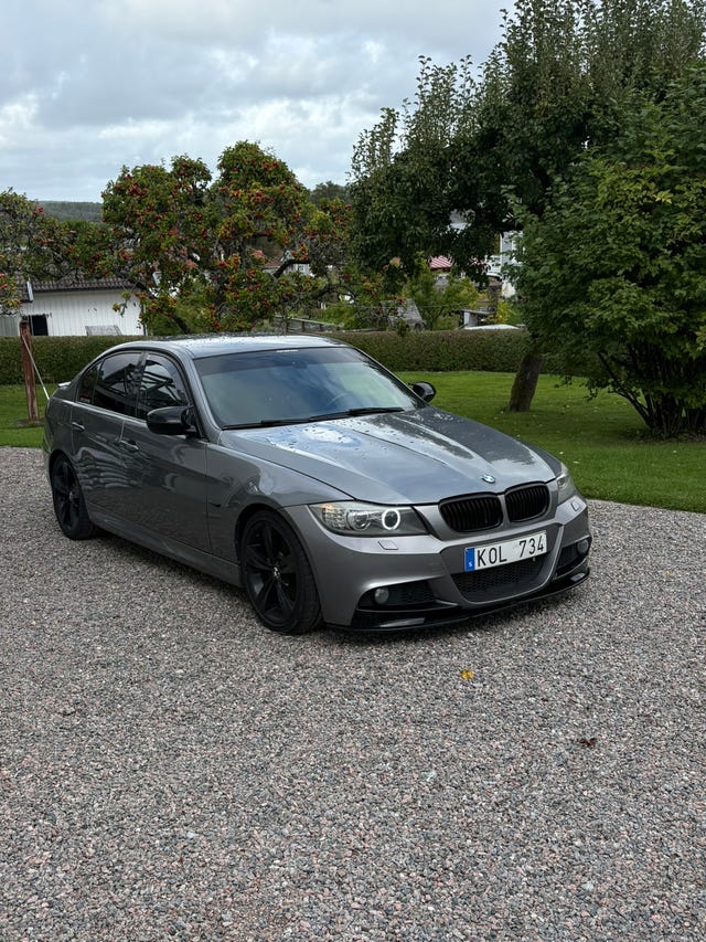 BMW 320d 2010