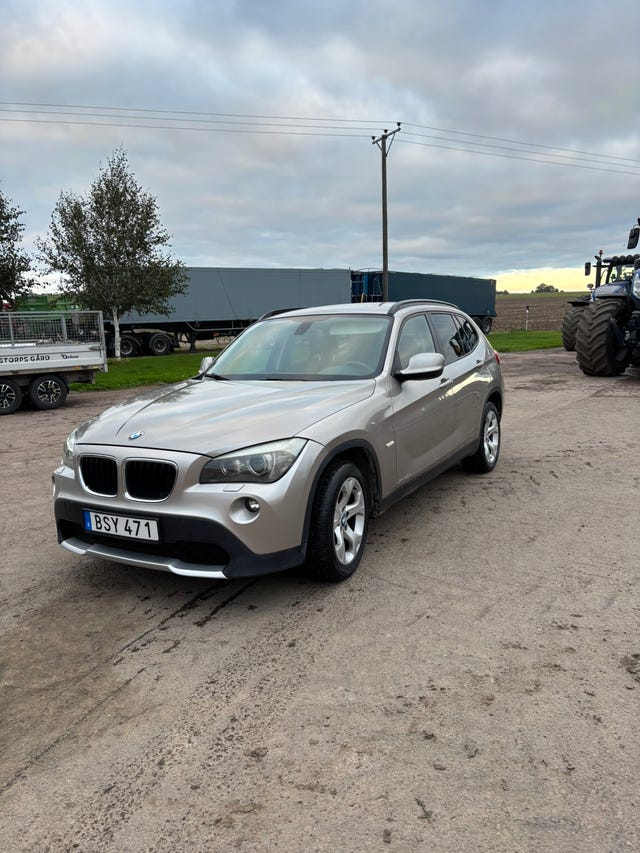 BMW X1 2011