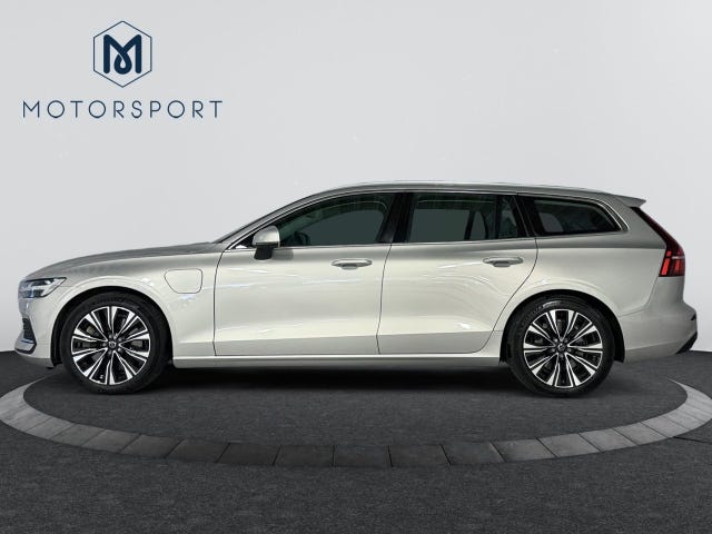 Volvo V60 2023 – bild 3