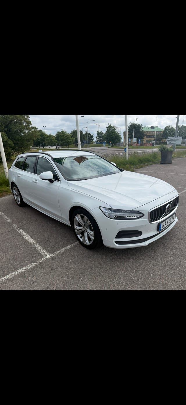 Volvo V90 2023