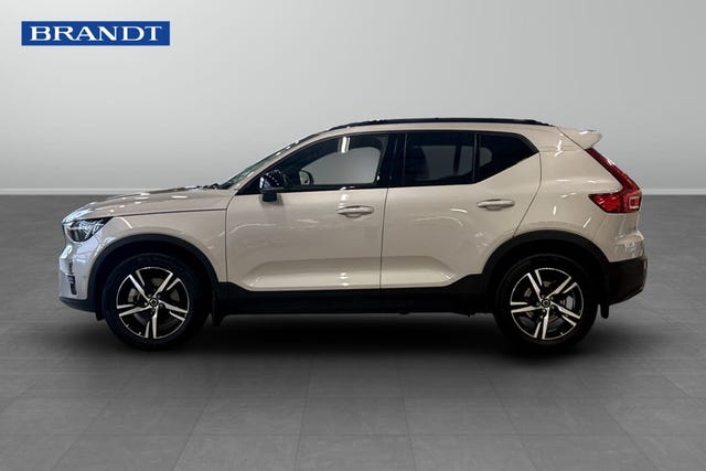 Volvo XC40 2025 – bild 3