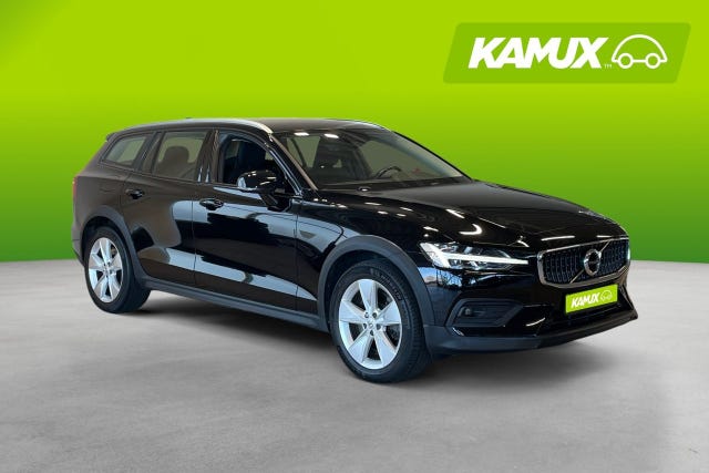 Volvo V60 Cross Country 2021