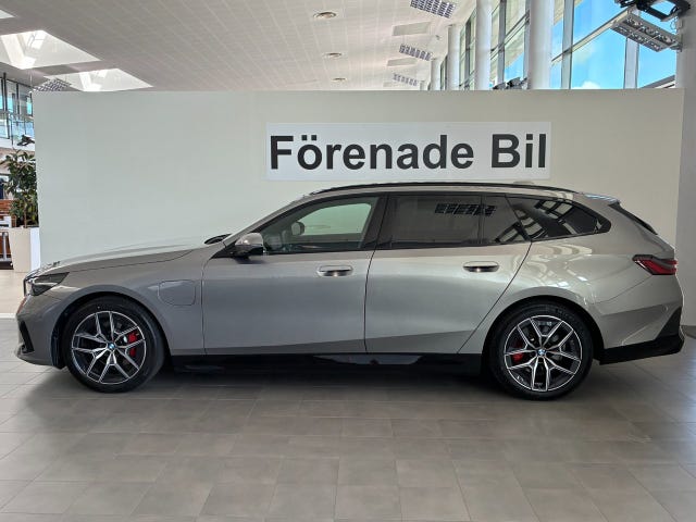 BMW 530e 2026 – bild 3