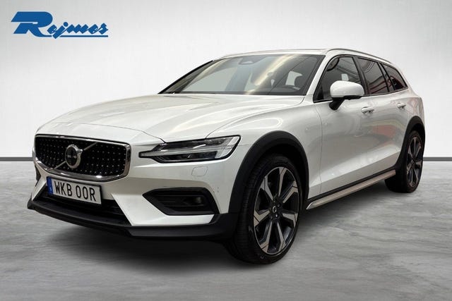 Volvo V60 Cross Country 2024