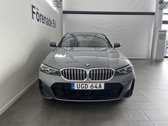 BMW 330e 2025 – bild 2
