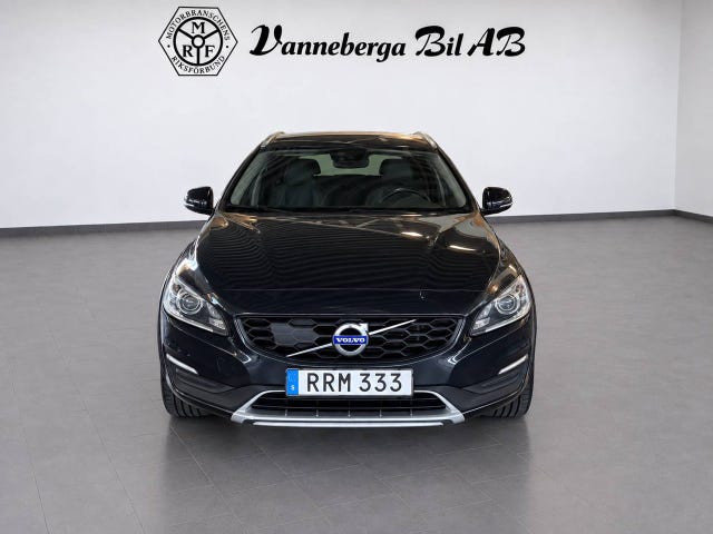 Volvo V60 Cross Country 2018 – bild 2