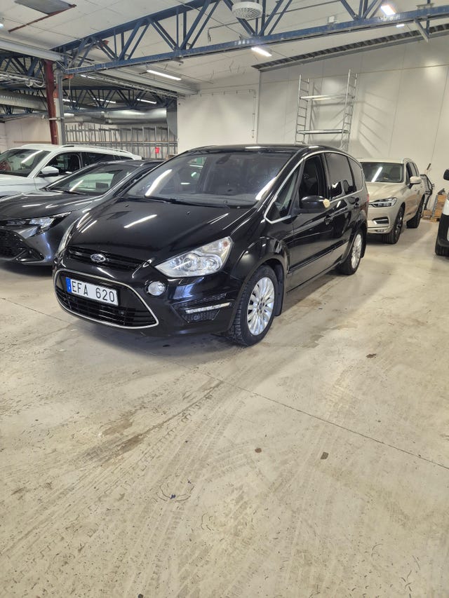 Ford S-MAX 2011