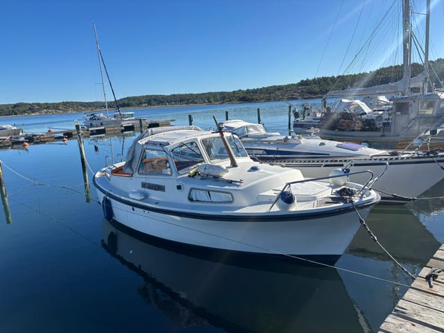 Winga 25, välvårdad med nyare motor