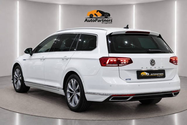 Volkswagen Passat 2020 – bild 3
