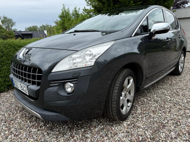 Peugeot 3008 2011