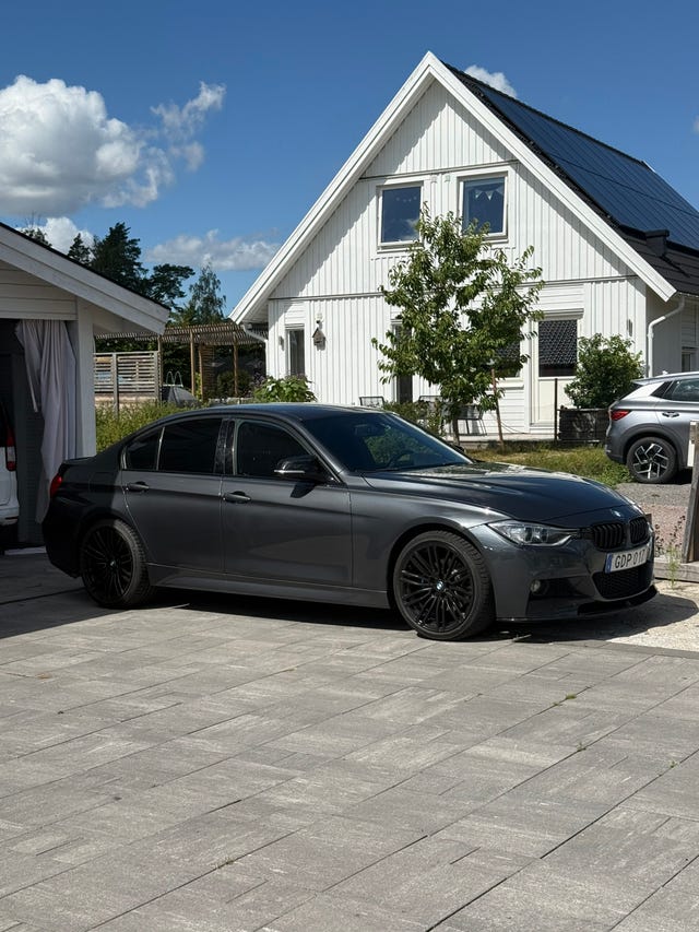 BMW 320d 2013 – bild 2