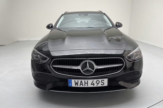 Mercedes-Benz C300 2023