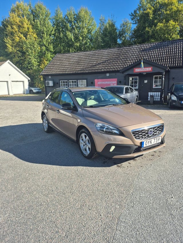 Volvo V40 Cross Country 2014
