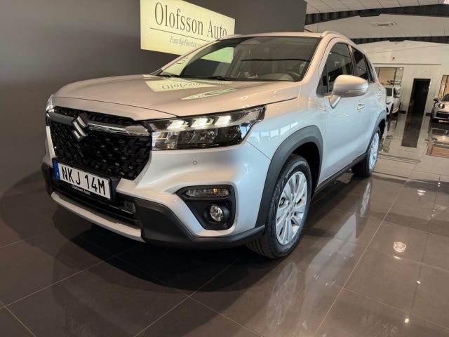 Suzuki S-Cross 2025