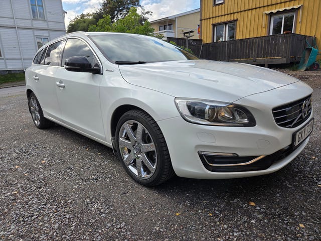 Volvo V60 2015